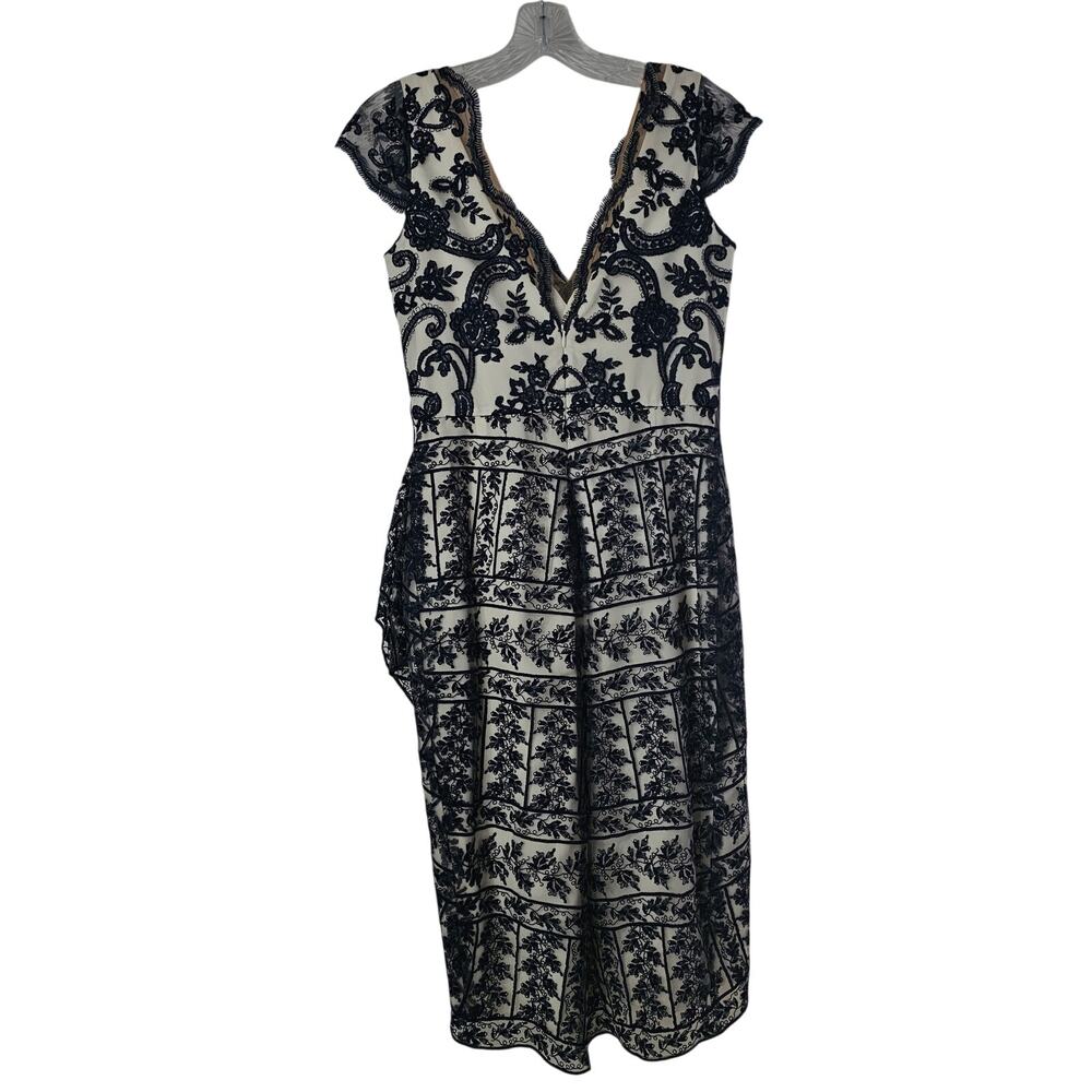 Marchesa Notte Lace V-Neck Asymmetrical Wrap Cocktail Dress - Black/Ivory size 2 - Picture 6 of 10